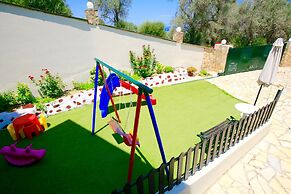 Kiriana Villa by LeaderStay