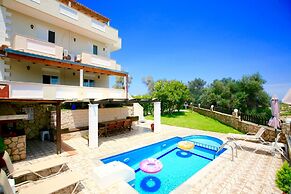 Kiriana Villa by LeaderStay