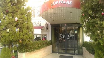 Adapalas Hotel