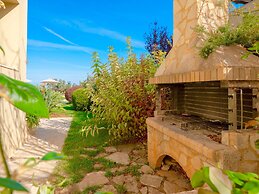 Dafni Villa by LeaderStay