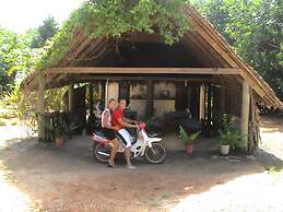 Ara Moana Bungalows