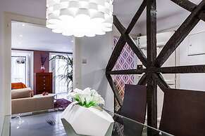 Designer Apartment in Chiado