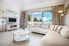 Ai Helis Beach House