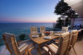 Infinity Beach House