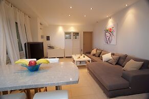 Infinity Beach House