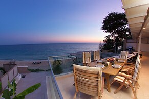 Infinity Beach House