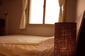 Yeha Guesthouse - Hostel