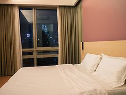 Wallace P Staycation