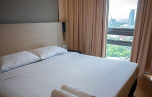 Wallace P Staycation