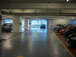 Wallace P Staycation