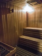 Wallace P Staycation