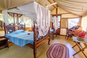 Mkoma Bay Tented Lodge