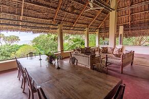 Mkoma Bay Tented Lodge