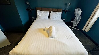 Avalon Guest House