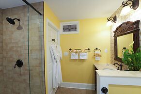 Casa De Solana Bed & Breakfast