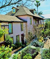 Casa De Solana Bed & Breakfast