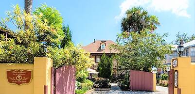 Casa De Solana Bed & Breakfast