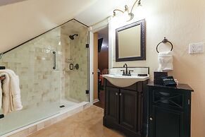 Casa De Solana Bed & Breakfast