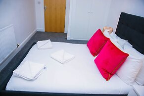 Modern 2 Bedroom Apartment