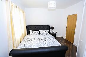 Modern 2 Bedroom Apartment