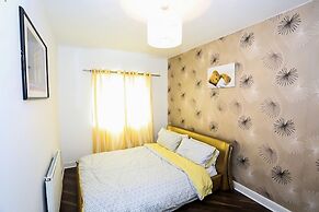 Modern 2 Bedroom Apartment