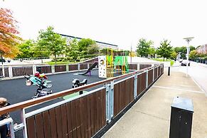 Modern 2 Bedroom Apartment