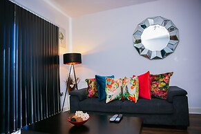 Modern 2 Bedroom Apartment