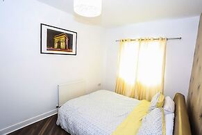 Modern 2 Bedroom Apartment