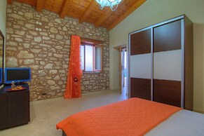 Green Paradise Villa