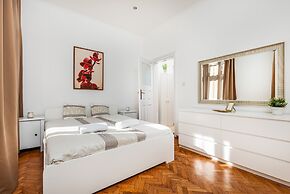 Real Apartments Andrassy