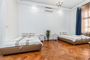 Real Apartments Andrassy