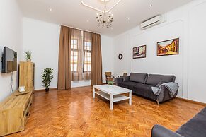 Real Apartments Andrassy