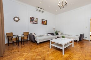 Real Apartments Andrassy