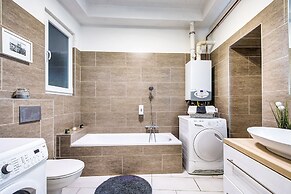 Real Apartments Kertesz