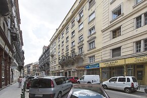 Real Apartments Kertesz