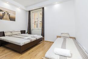 Real Apartments Kertesz