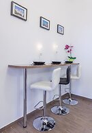 Real Apartments Lovag