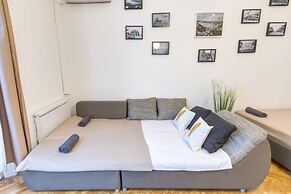 Real Apartments Lovag