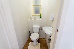 Real Apartments Lovag