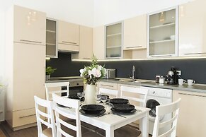 Real Apartments Revay