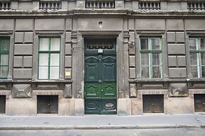 Real Apartments Vadasz