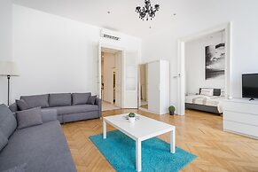 Real Apartments Vadasz