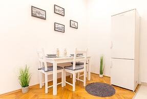 Real Apartments Zoltan