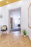 Real Apartments Zoltan