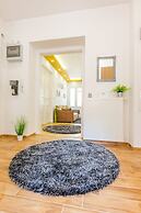 Real Apartments Zoltan