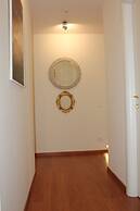 Superior Relais Temple View