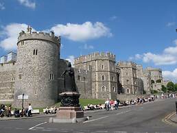 Bianca's House Hotel Heathrow Airport