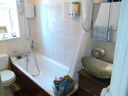 Bianca's House Hotel Heathrow Airport