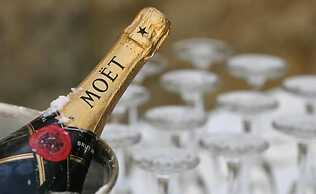 Bianca's House Hotel Heathrow Airport