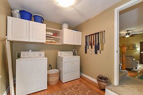 Quiet Coastal Home Savannah Ft Stewart GA